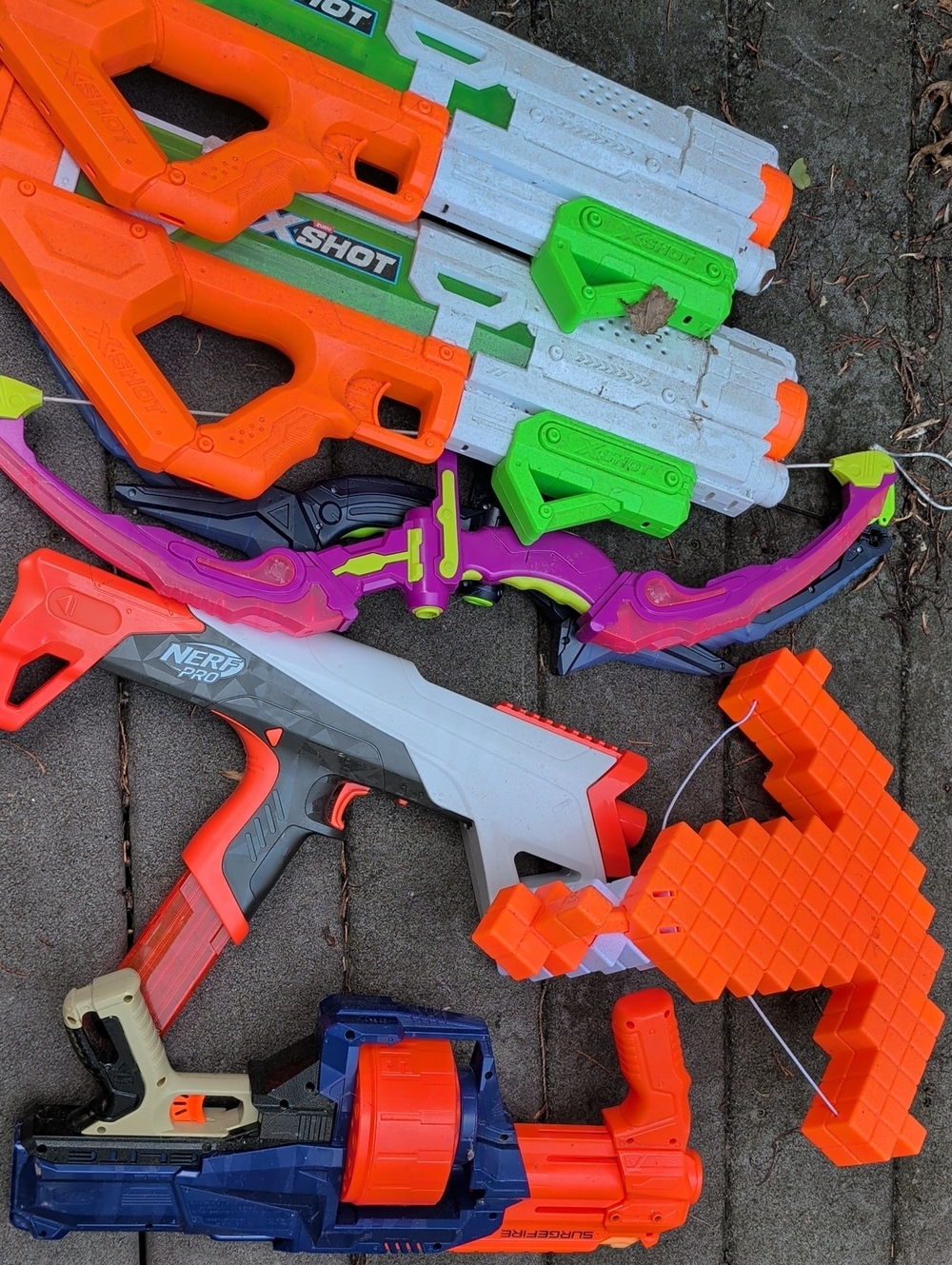 Lot Of Nerf And Zuru Multi-Blaster Set Xshot Water Pro Minecraft Bow Surgefire